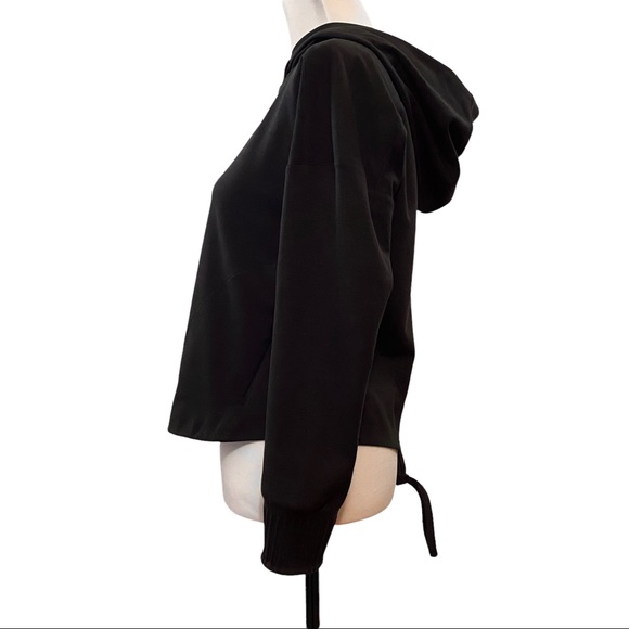 Lululemon Athletica Split Out Hoodie Black 6/S Open Tie Back Cropped Sweatshirt - Picture 6 of 15